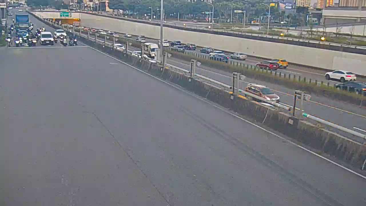 環中路/中科路(車流往台灣大道)