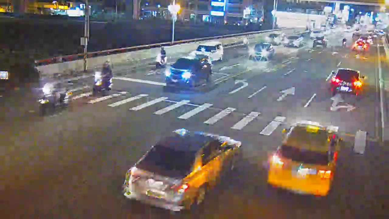 台中市道路 [06216]太平路/甲堤路(右側車流往環中東路)Taiping Rd./Jiati Rd.(Right side Traffic flow to Huanzhong E. Rd.) 距離1.4公里