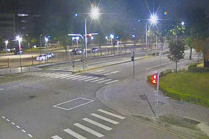 經貿路/經貿七路(監控經貿8地停車場)