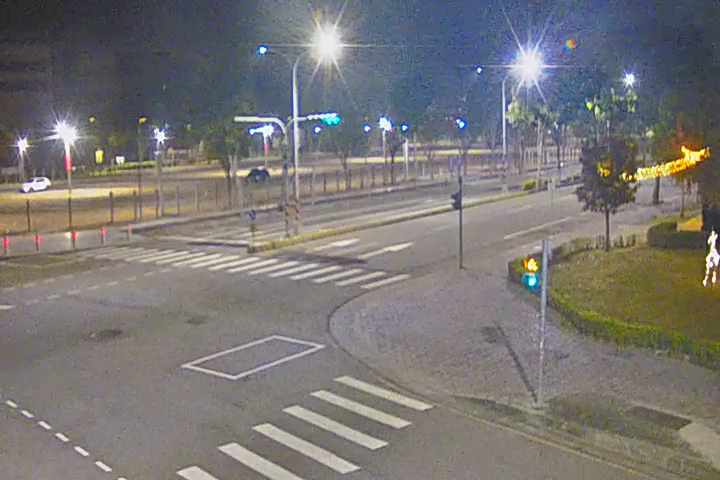 經貿路/經貿七路(監控經貿8地停車場)