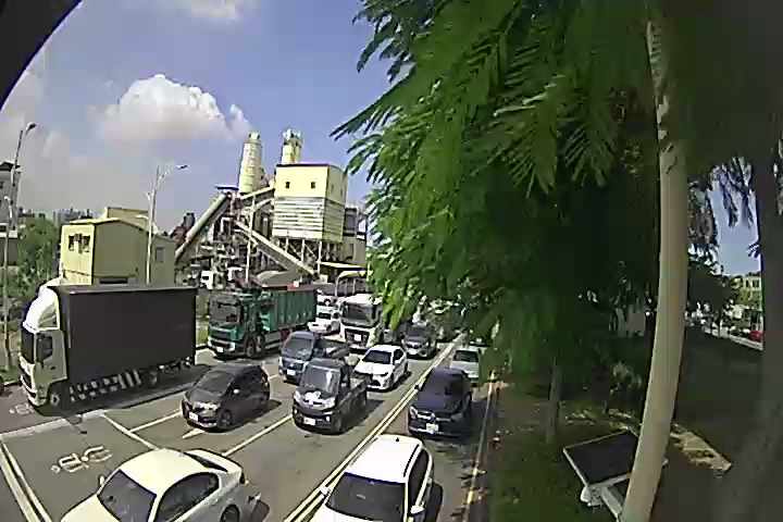 環中路/中山路(往旱溪-路口前)(內側)Huanzhong Rd./Zhongshan Rd.
