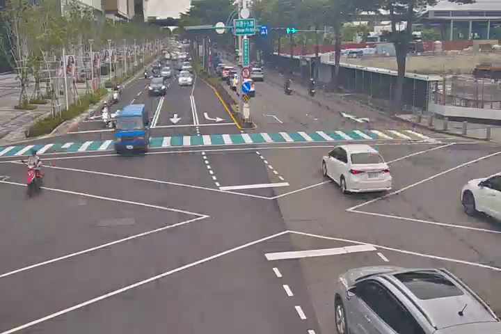 台中市北屯區崇德路三段/崇德十九路(右側車流往環中路)