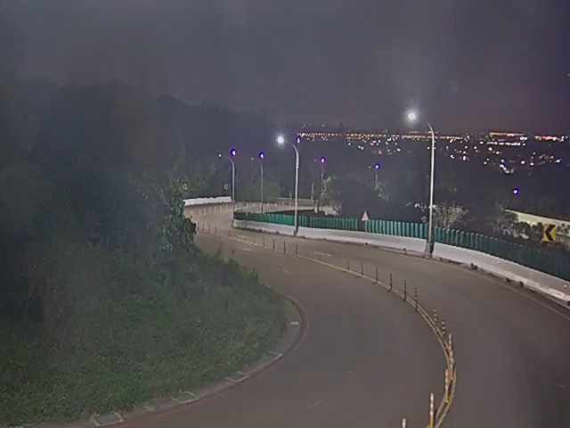 大肚區華山路(右側車流往自由路)