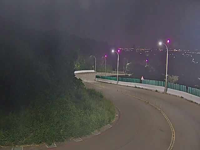 大肚區華山路(右側車流往自由路)