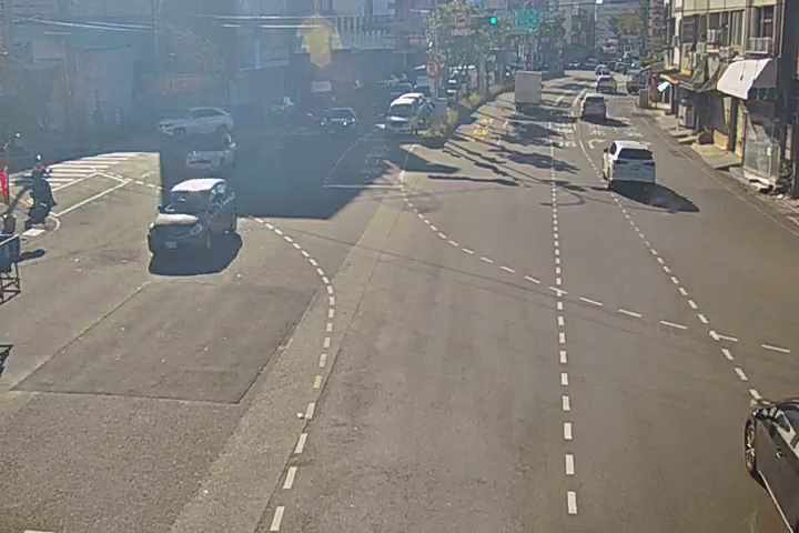 中山路/大洲路(右側車流往豐原交流道)