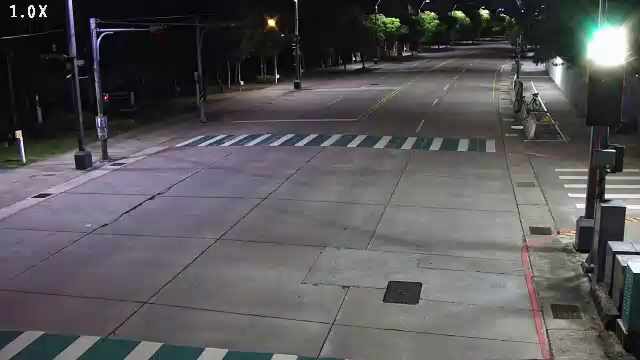 中科路/中央公園遊客中心(右側車流往環中路)Zhongke Rd./Taichung Central Park (Right side Traffic flow to Huanzhong Rd. )