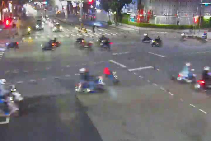 台中市北屯區崇德路二段/文心路四段(右側車流往進化北路)