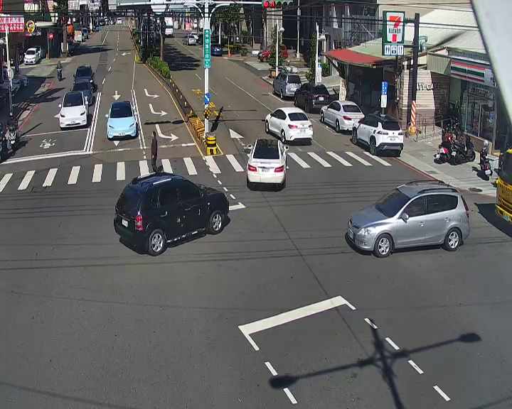 台中市北屯區崇德路/豐樂路(右側車流往環中路)