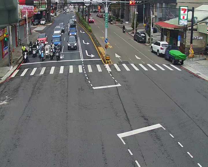 崇德路/豐樂路(右側車流往環中路)