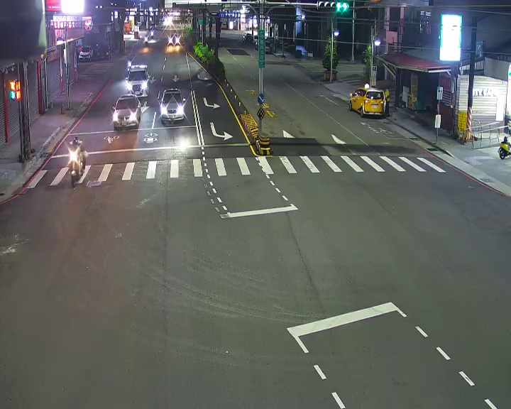 台中市北屯區崇德路/豐樂路(右側車流往環中路)