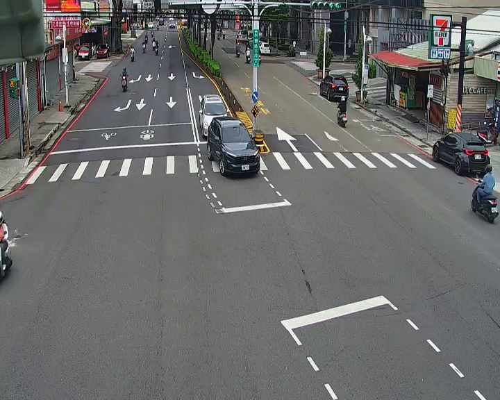 台中市北屯區崇德路/豐樂路(右側車流往環中路)