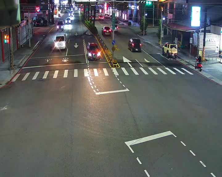 崇德路/豐樂路(右側車流往環中路)