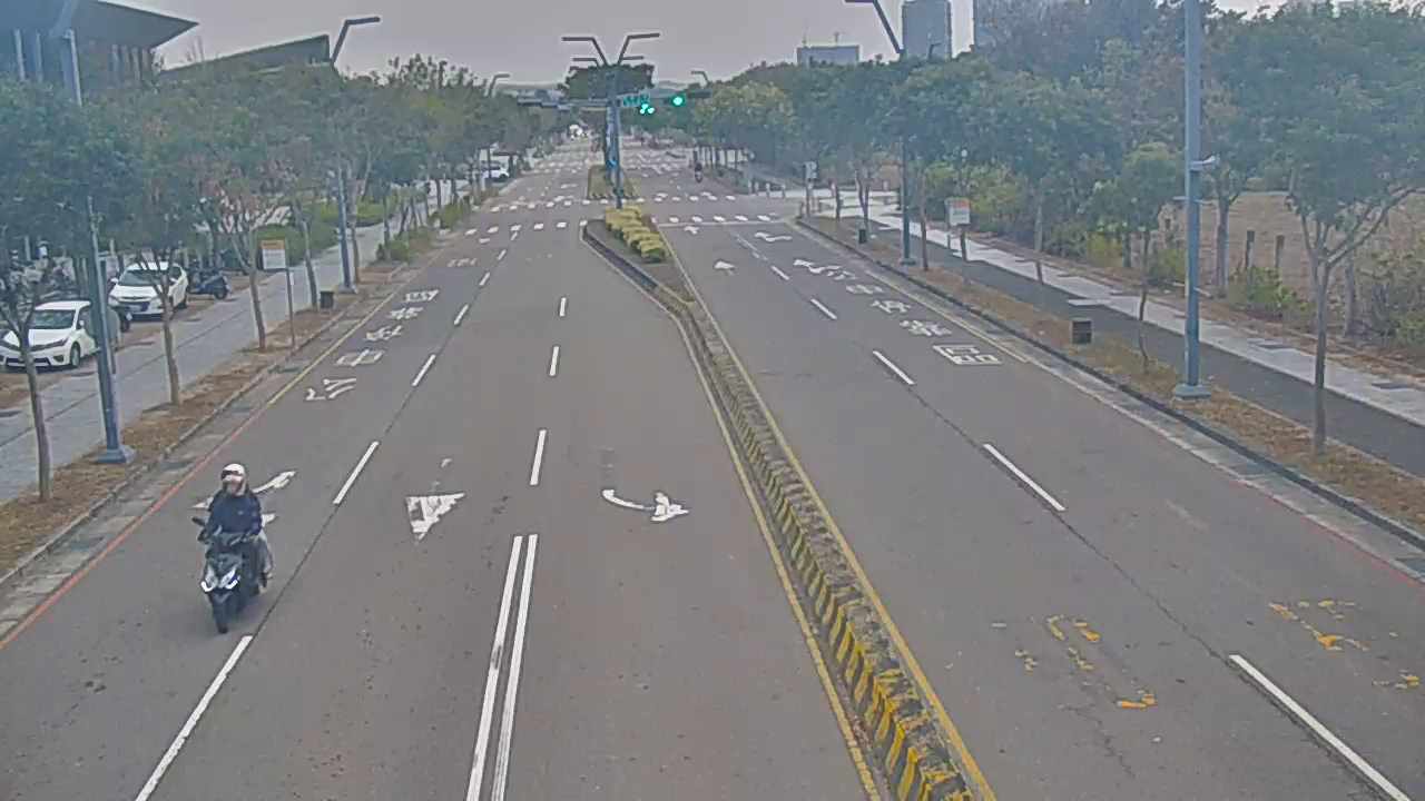 凱旋路/大鵬路(右側車流往凱旋七街)