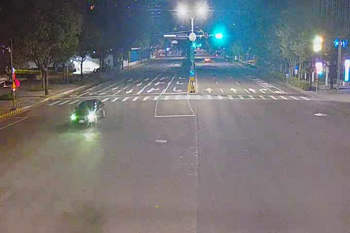 市政北七路/惠中路(右側車流往市政路)