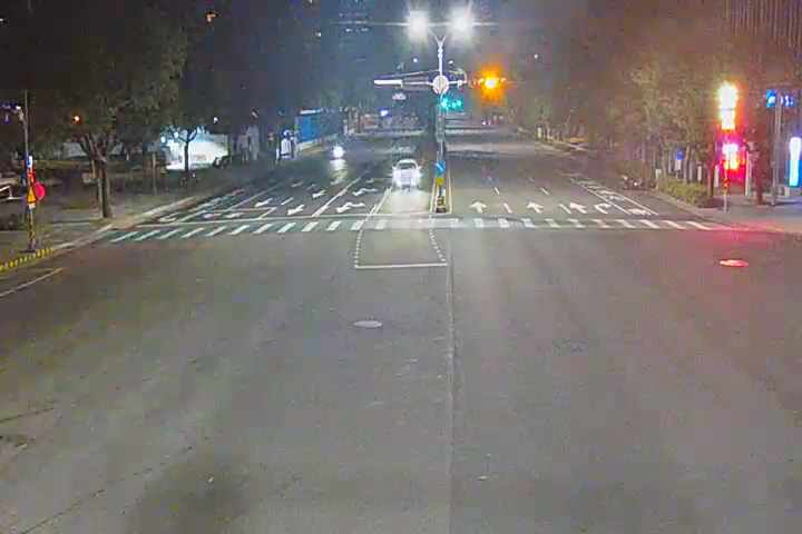 市政北七路/惠中路(右側車流往市政路)