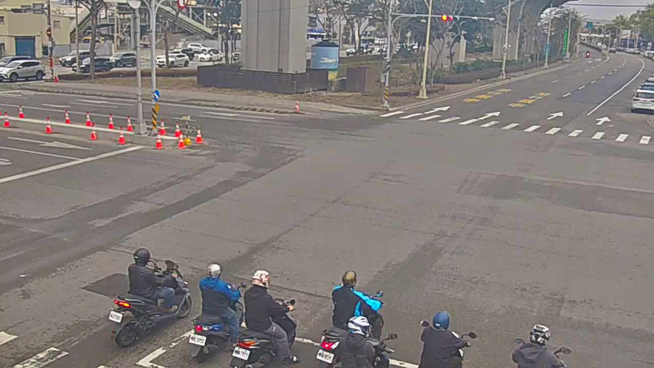 環中路/中山路(右側車流往崇德路)